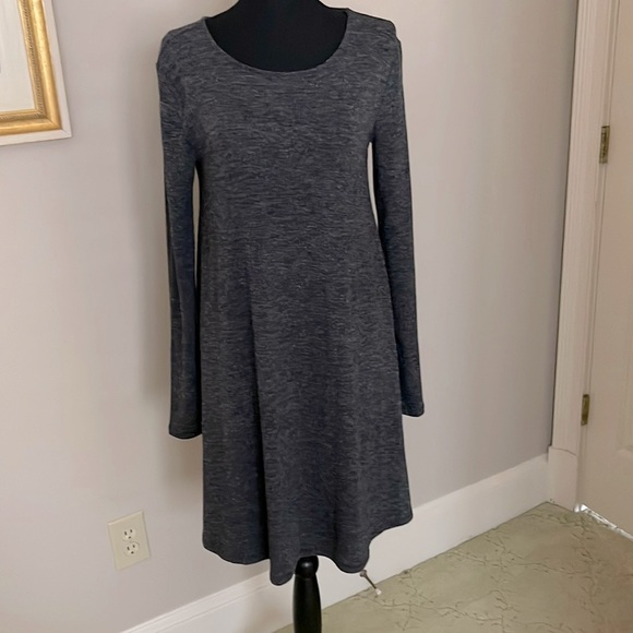 Old Navy Dresses & Skirts - Old Navy A Line dress in gray